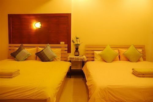 Baan Im Em Hotel Pattaya Bagian luar foto