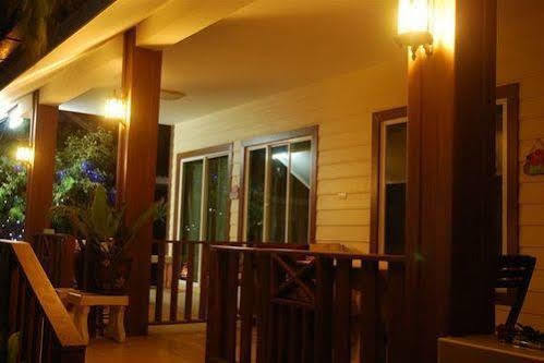 Baan Im Em Hotel Pattaya Bagian luar foto