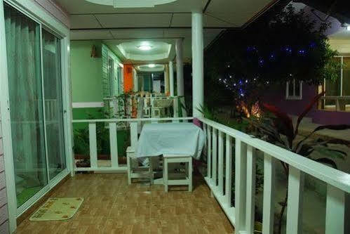 Baan Im Em Hotel Pattaya Bagian luar foto